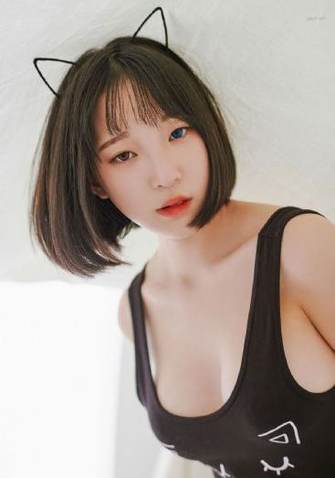 合租康捷小雯未删减版_BD英语超清在线观看
